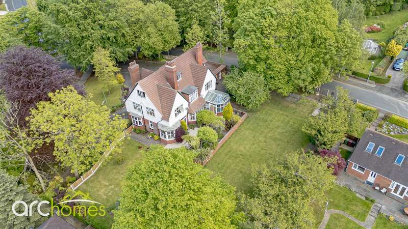 6 Bedrooms Detached House for sale in Breeze Hill Road, Atherton, Bolton, M46