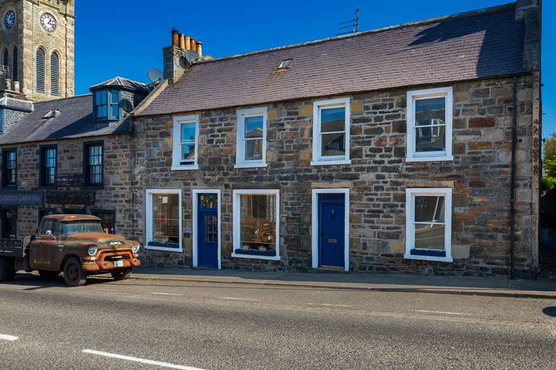 4 Bedrooms Semi Detached House