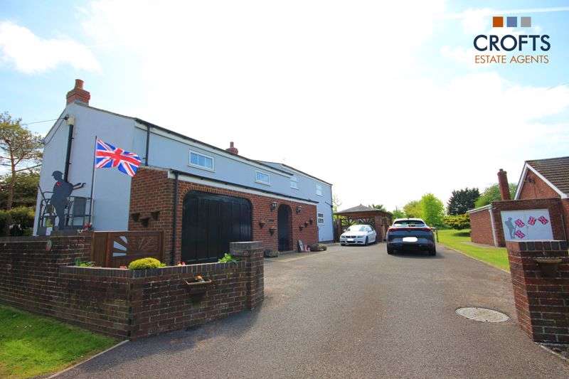5 Bedrooms Property for sale in Elm Lane, Goxhill, DN19