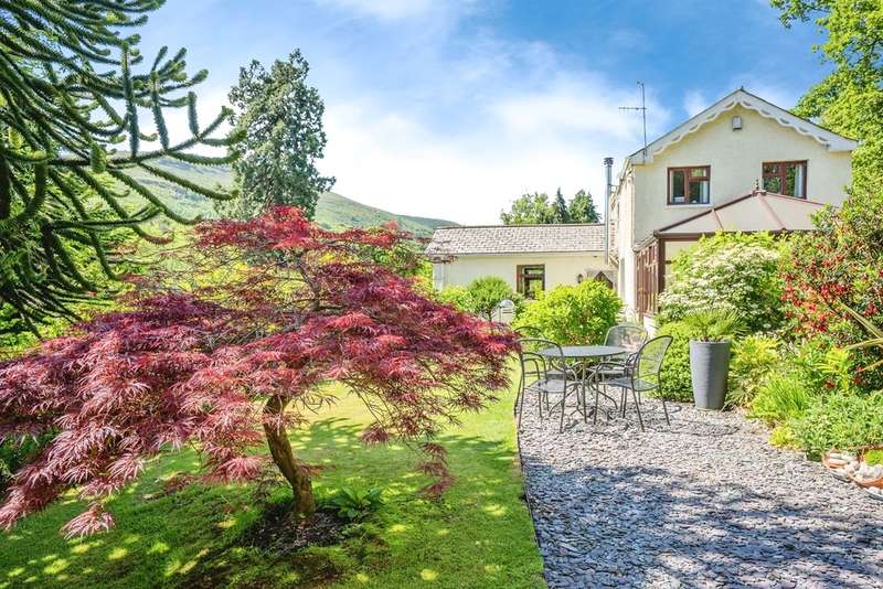 3 Bedrooms Detached House for sale in Parkes Lane, Tranch, Pontypool, NP4