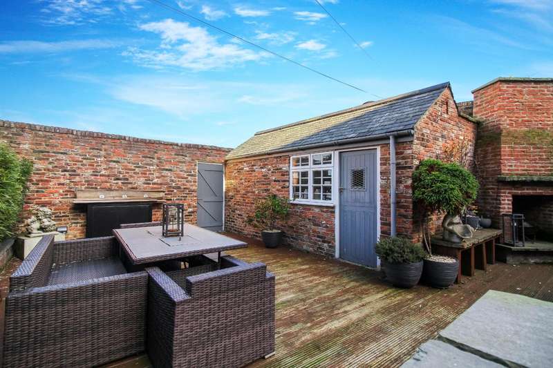Property for Sale in Front Street, Tynemouth
