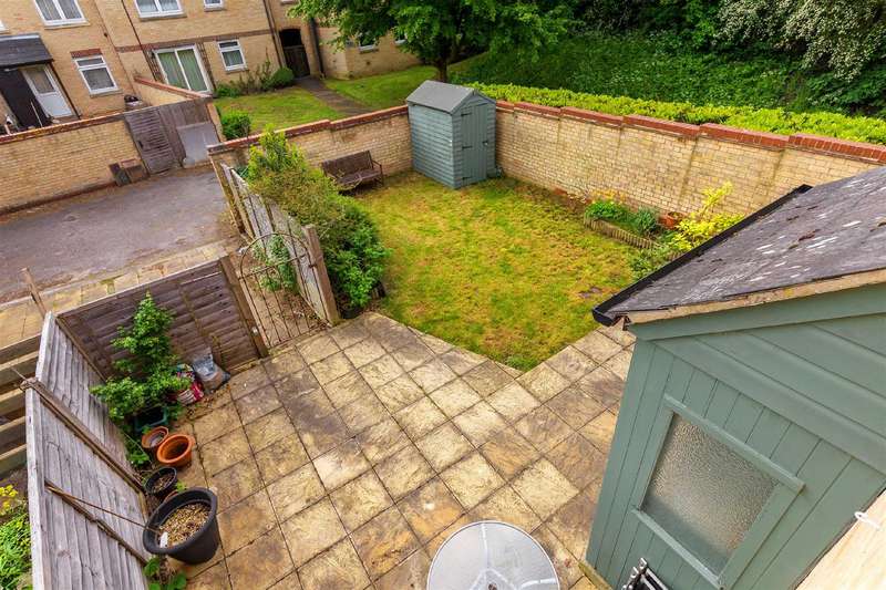 Property for Sale in Crossbrook, Ellenbrook, Hatfield, Al10