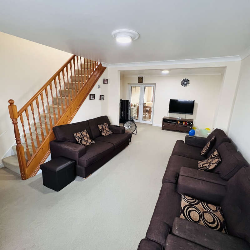 Properties for Sale in Hayes, Ub3