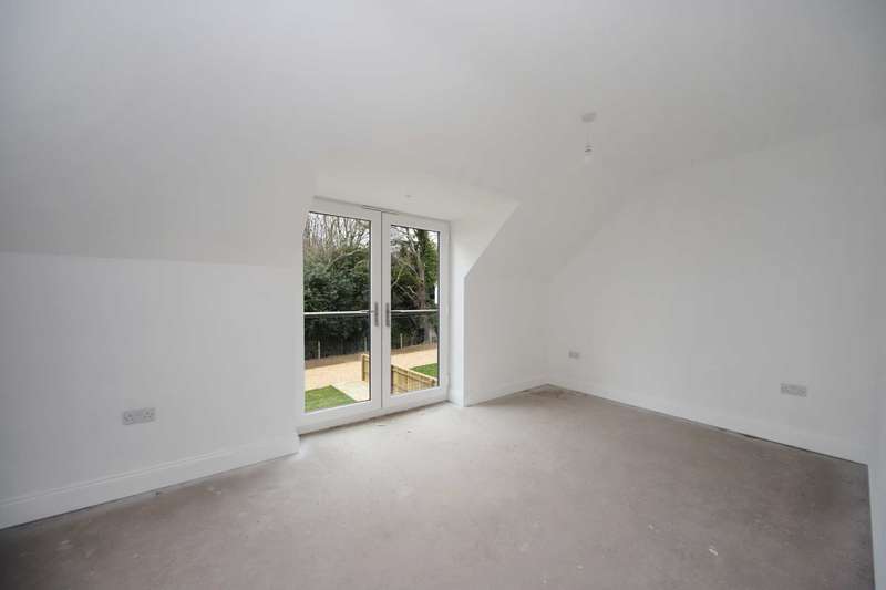 Property for Sale in Bovingdon New Home Spectacular Views, Hp3