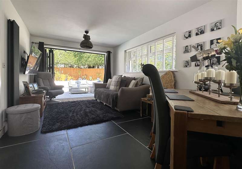 Property for Sale in Westaway Close, Barnstaple, Ex31