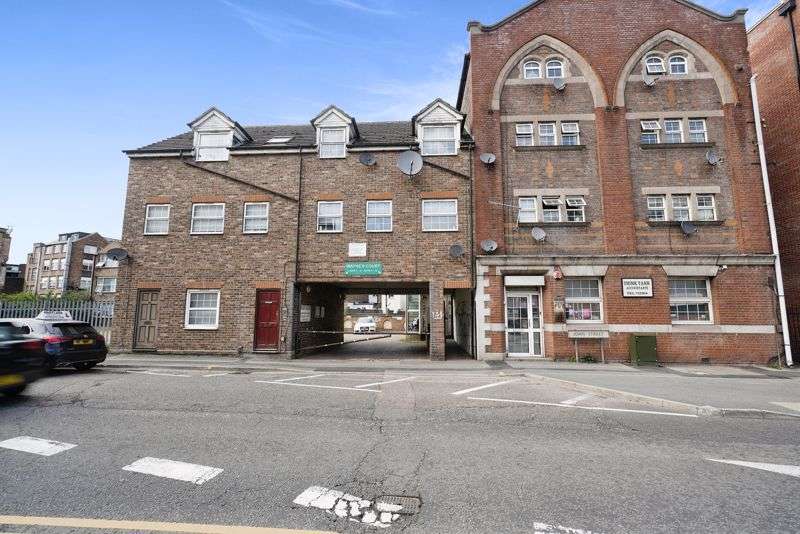 Properties for Sale in Luton, Crescent Road Luton Bedfordshire