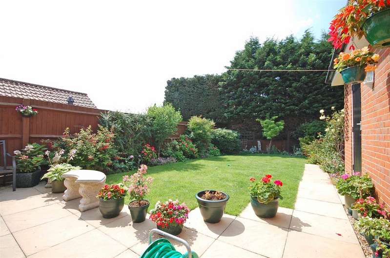 Property for Sale in Main Road, Great Leighs, Chelmsford, Cm3