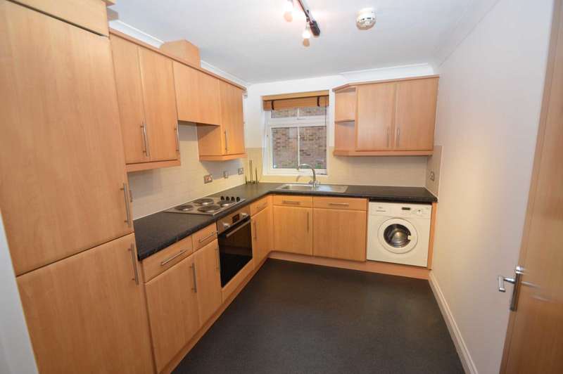 Property to rent in Chertsey, Kt16