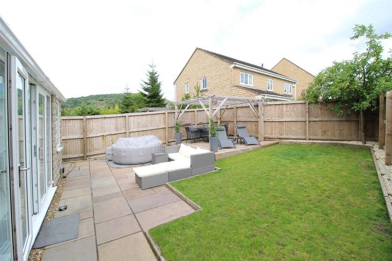 Property for Sale in Hurst Crescent, Glossop, Sk13