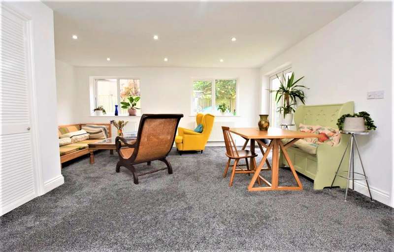 Property to rent in Lime Road, Folkstone, Ct19