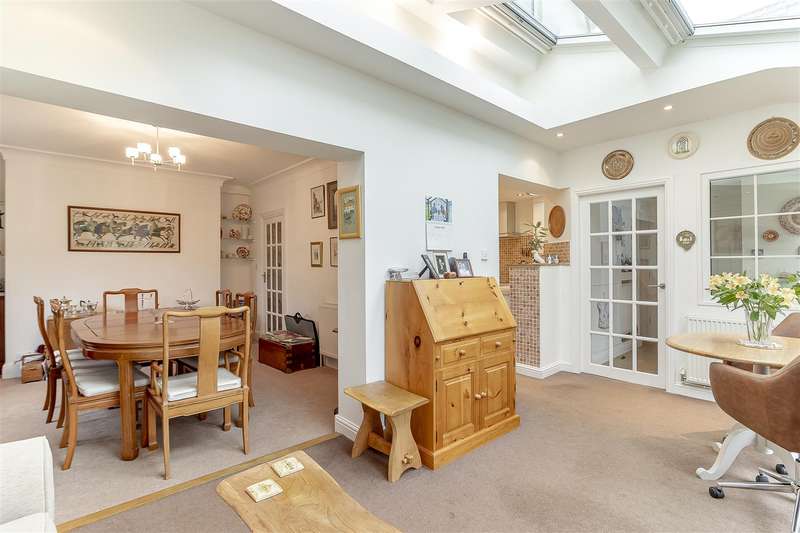 Property for Sale in Wyncroft Grove, Bramhope, Leeds, Ls16