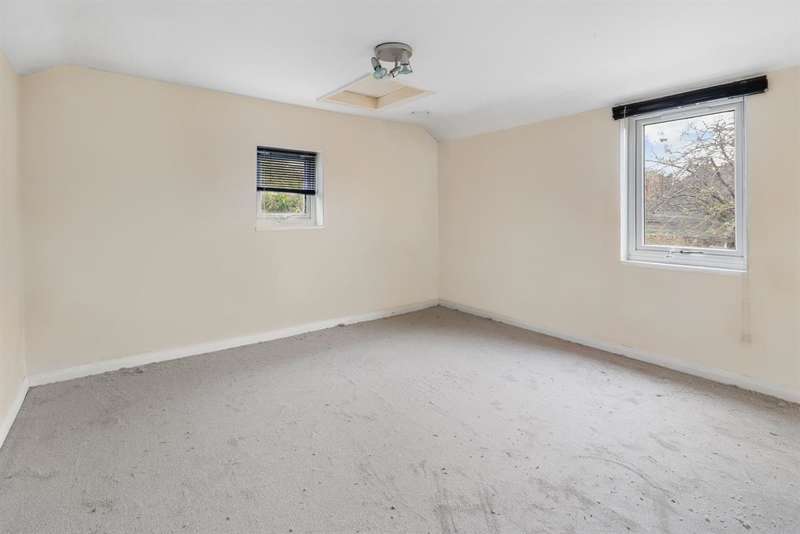 Property for Sale in Winstanley Road, Wellingborough, Nn8