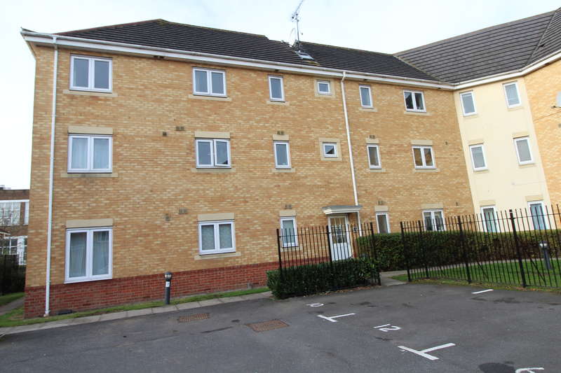 2 Bedrooms Apartment Flat for rent in Hutton Close - Leagrave - Bedroom Apartment, LU4