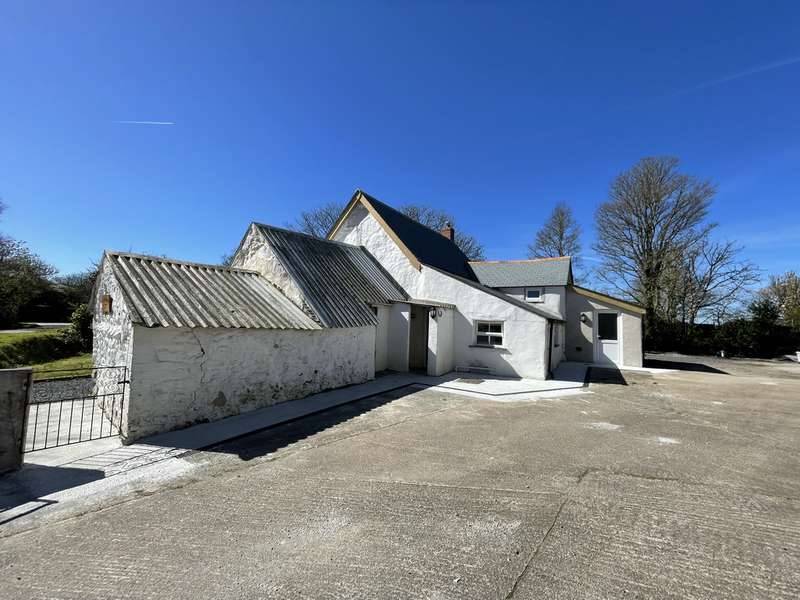 Property to rent in Coverack, Helston, Tr12
