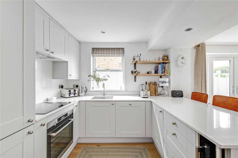 Property for Sale in Mablethorpe Road, Fulham, London, Sw6