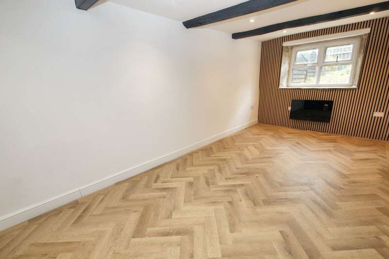 Property to rent in Town House Farm, Littleborough, Ol15