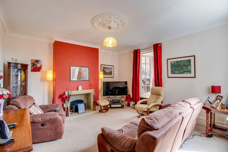 Property for Sale in Runtlings Lane, Ossett, Wf5