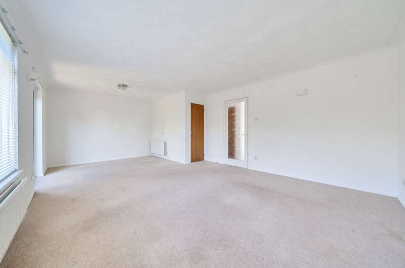 Property for Sale in Wellington Gardens, Selsey, Po20