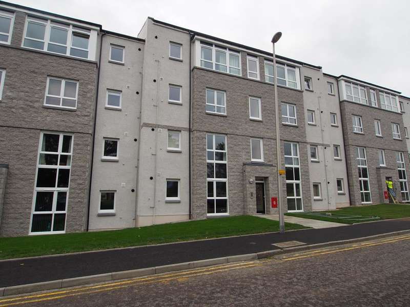 2 Bedrooms Flat for rent in Burnside Road, Dyce, AB21