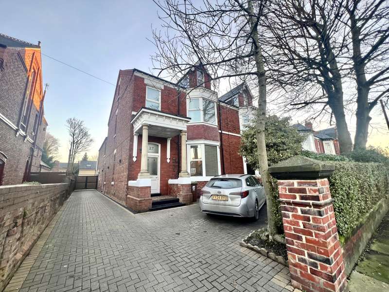 6 Bedrooms Semi Detached House for sale in Hutton Avenue, Hartlepool, TS26