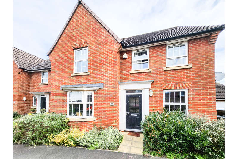 4 Bedrooms Detached House for sale in Port Stanley Close, Norton Fitzwarren, Taunton, TA2