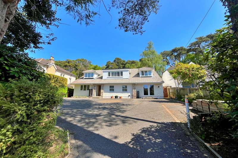 5 Bedrooms Detached House for sale in Broadstone, BH18