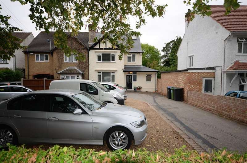 5 Bedrooms House for sale in Brook Avenue, Wembley, HA9