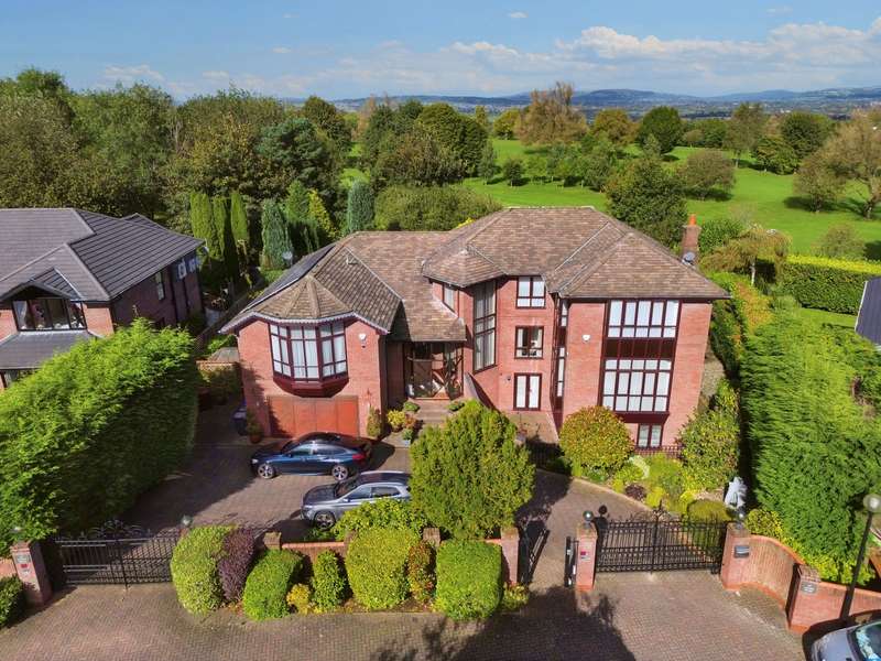 6 Bedrooms Property for sale in Ringley Park, Whitefield, M45