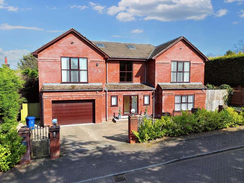 5 Bedrooms Property for sale in Ringley Park, Whitefield, M45