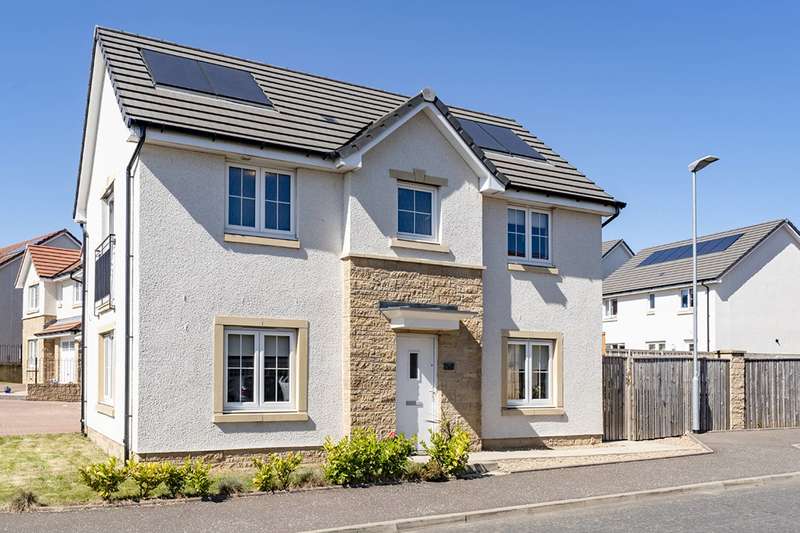 3 Bedrooms Detached House