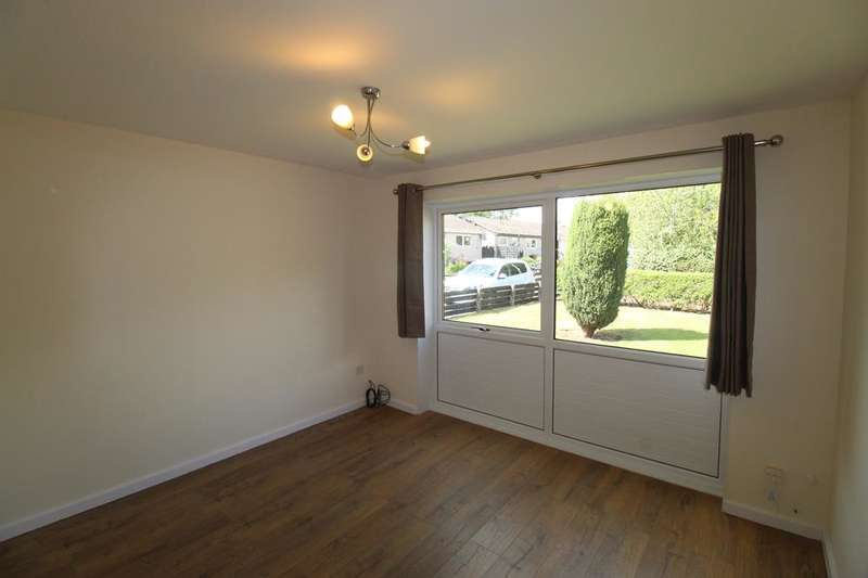 2 Bedrooms Semi Detached House for rent in Parkhead Gardens, Bucksburn, AB21
