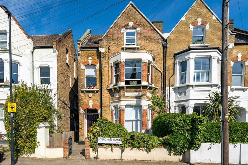 4 Bedrooms Maisonette Flat for sale in Deronda Road, London, SE24
