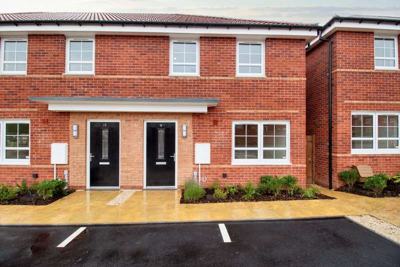 3 Bedrooms Terraced House for rent in Falstaff Dene, Wellingborough, NN8