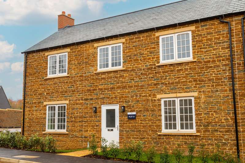 4 Bedrooms Property for sale in Deanfield Heights, Sibford Ferris, OX15
