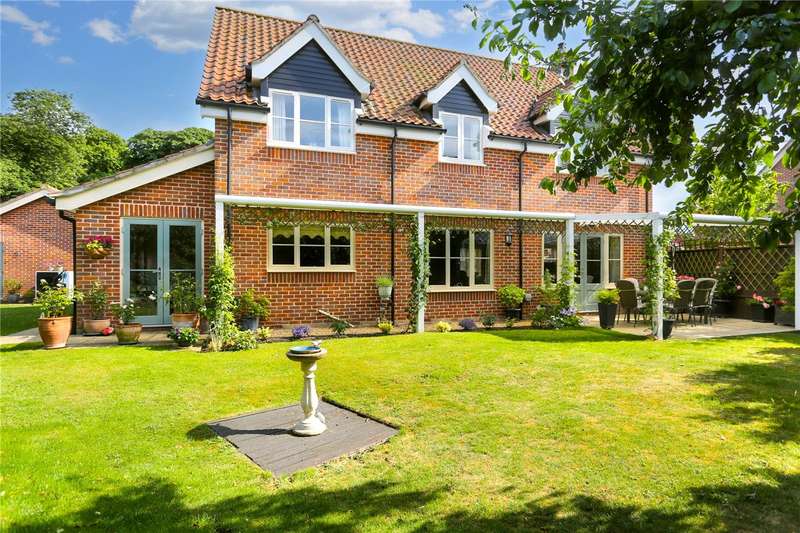 4 Bedrooms House for sale in Glebe Close, Wreningham, Norwich, Norfolk, NR16