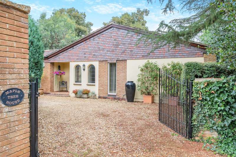 6 Bedrooms Detached House for sale in Rectory Lane, Milton Malsor, Northamptonshire, NN7