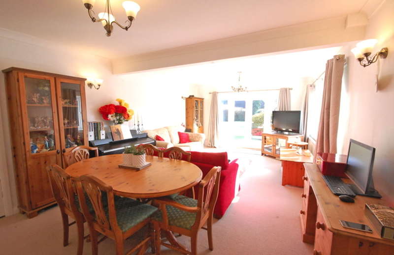 Property for Sale in Main Road, Great Leighs, Chelmsford, Cm3