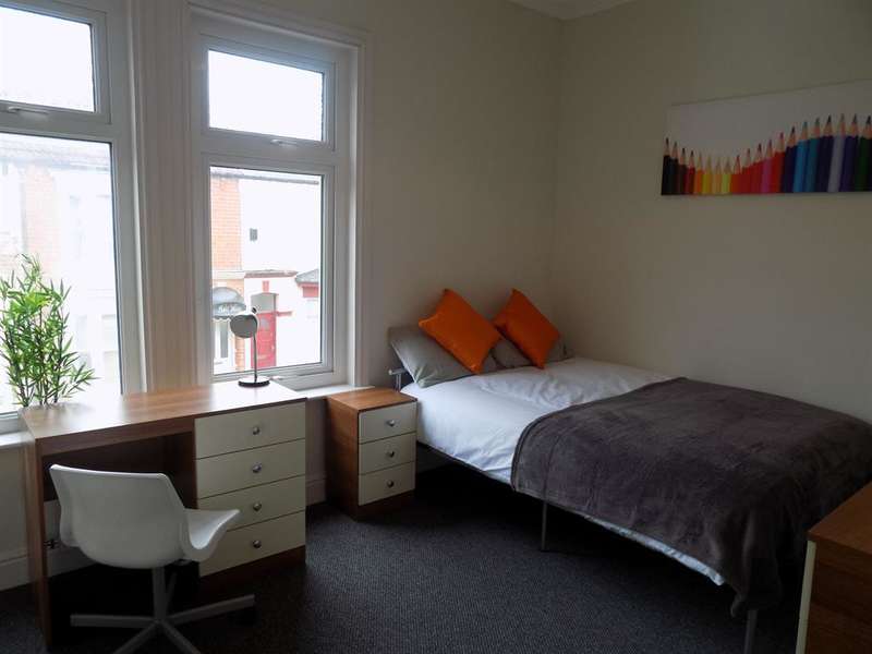 2 Bedrooms House Share For Rent In Clifton Street Middlesbrough Ts1 4bz 2 Bedrooms House Share For Rent In Clifton Street Middlesbrough Ts1 4bz