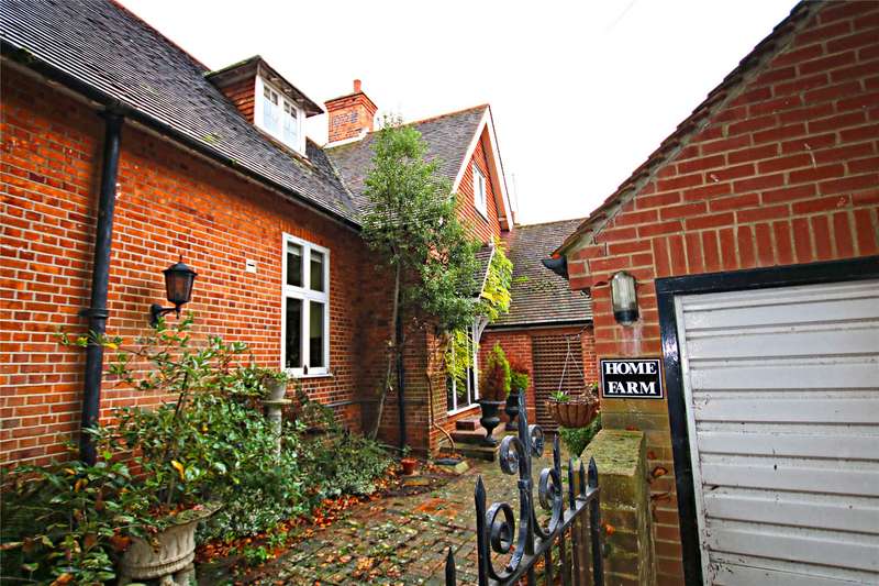 Properties for Sale in West Byfleet, Sanway West Byfleet Surrey