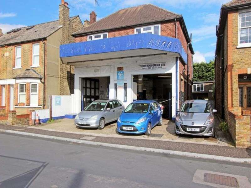 Properties for Sale in Hampton, Hampton Middlesex