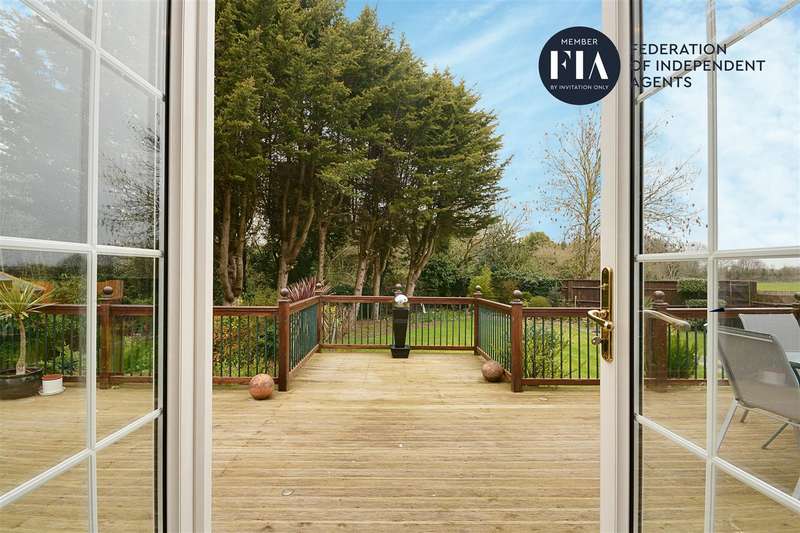 Property for Sale in Oaklands Avenue, Isleworth, Tw7