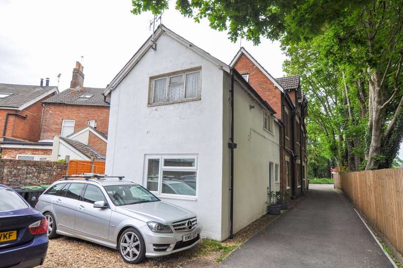 Properties for Sale in Wimborne, Merley Ways Wimborne Dorset