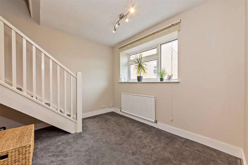 Property for Sale in Gresford Close, St Albans, Al4