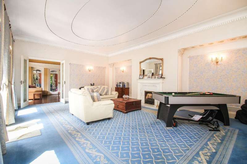 Property for Sale in South Drive, Woolsington, Newcastle Upon Tyne