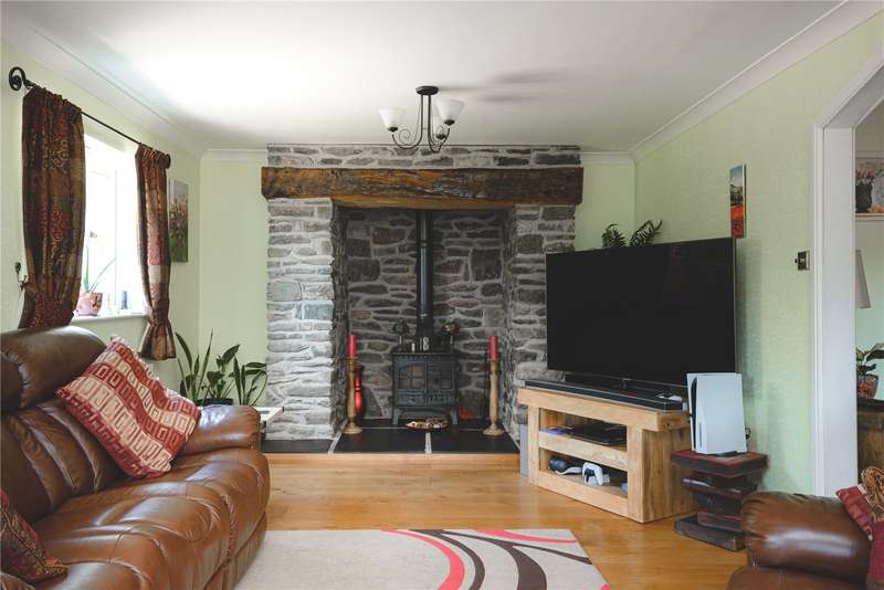 Property for Sale in Bronhyfryd, Llangurig, Llanidloes, Powys, Sy18