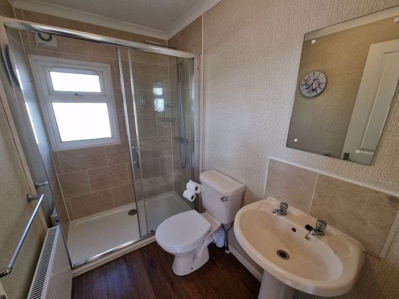 Property for Sale in Meadow Park, Plox Brow, Tarleton, Preston, Pr4