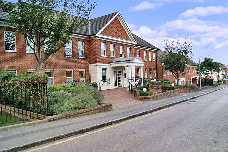 Properties for Sale in Loughton, Brook Road Loughton Essex