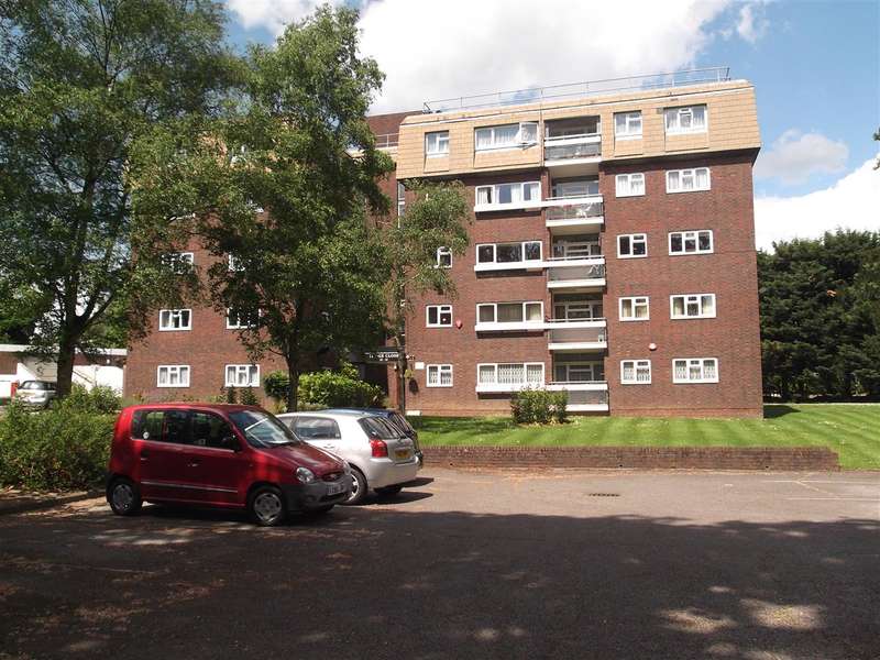 Property for Sale in Lodge Close, Edgware, Ha8