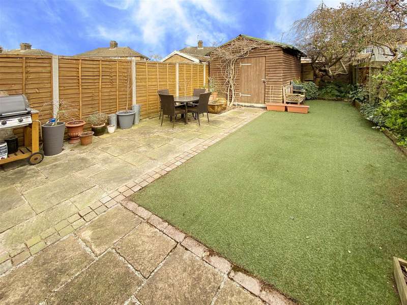 Property for Sale in Edgar Road, Yiewsley, West Drayton, Ub7