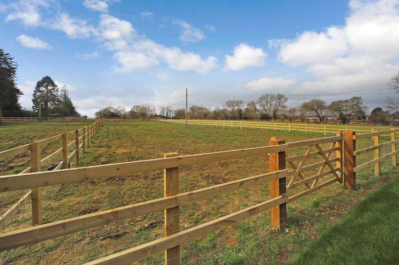 Property for Sale in Bovingdon New Home Spectacular Views, Hp3